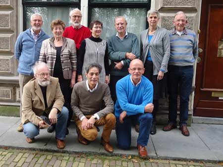Het bestuur van Stichting Westfriese Families, bijeen op 25 oktober 2014.